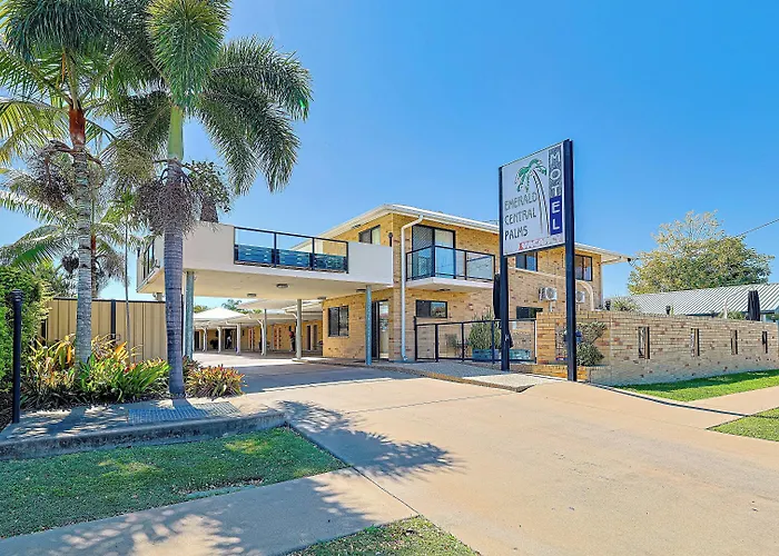 Emerald Central Palms Motel