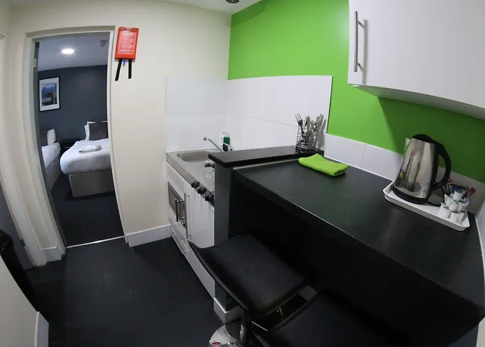 Lymedale Suites Studios & Aparthotel In Newcastle Under Lyme & Stoke