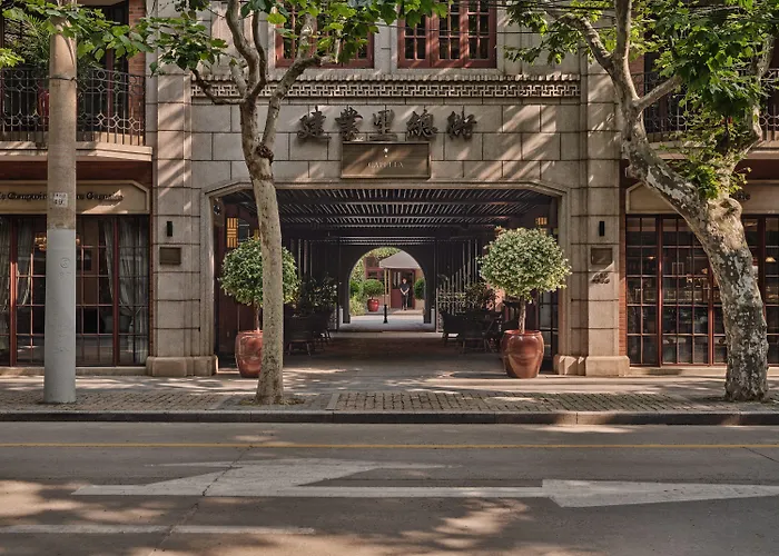 Capella Shanghai, Jian Ye Li