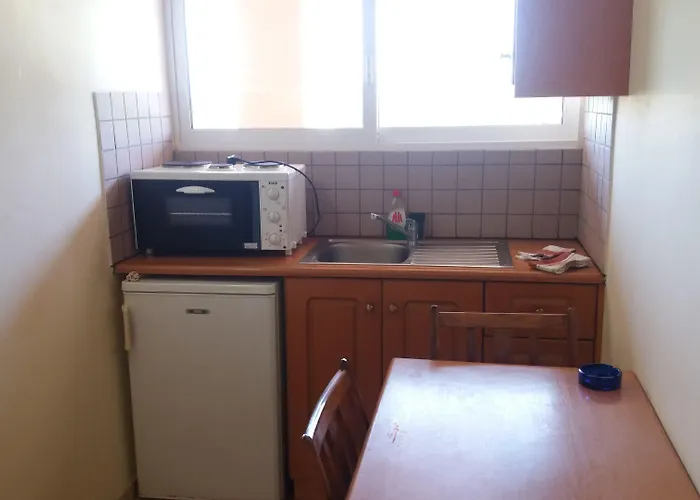 Ζante Dolphin Aparthotel Alykes 