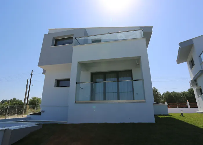 Blue Avenue Aparthotel Paliouri