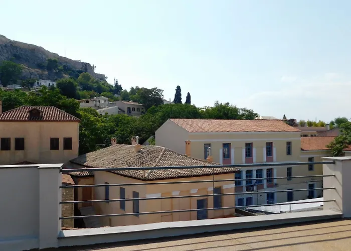 101 Adrianou Apartments