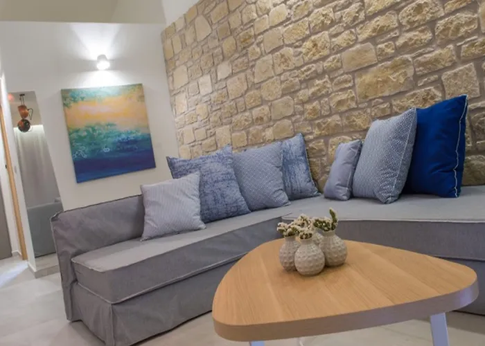 Mary & Mary Royal Suites