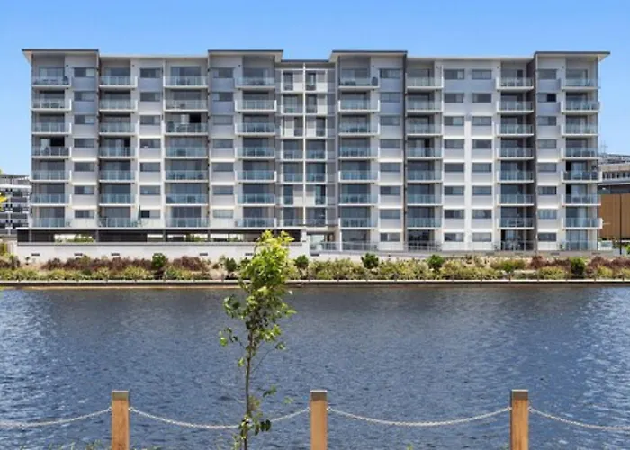 North Shore Oceanside Kawana