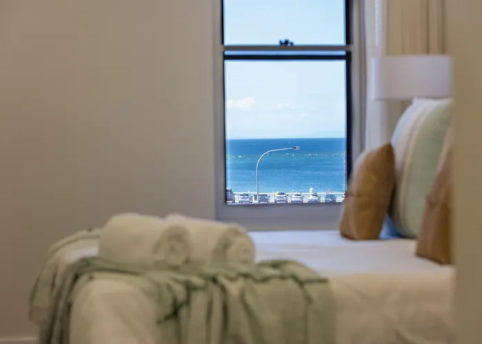 Astina Suites, Forster
