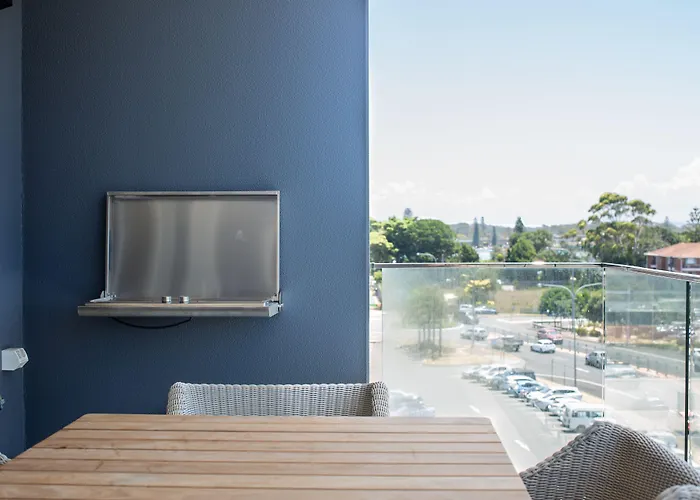 Astina Suites, Forster