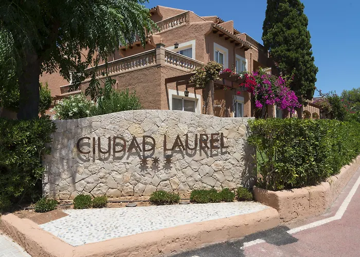 Aparthotel Ciudad Laurel Cala Millor 