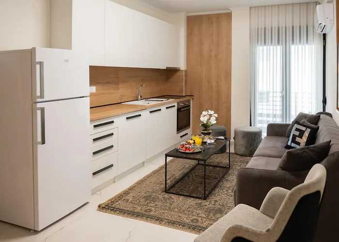 Alexandra Boutique Residence Downtown