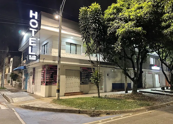 Hotel De León Estadio