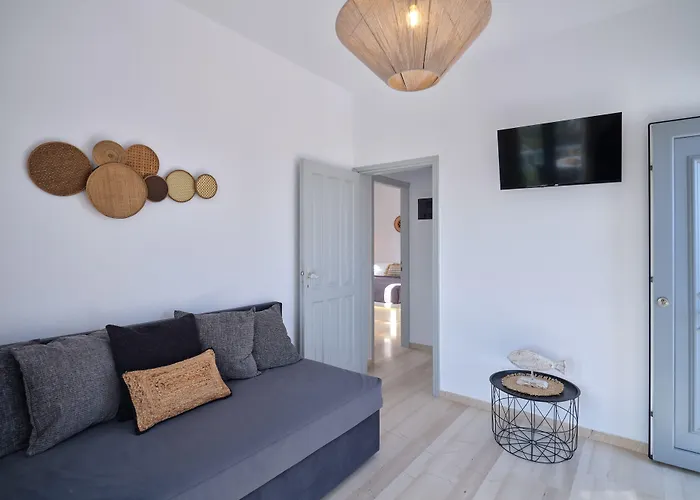Ariti Seaside Residence Naousa 