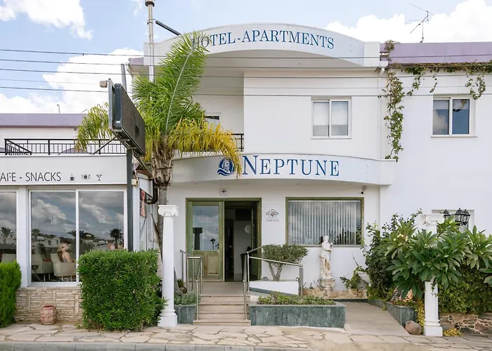 Neptune Hotel Apartments Paphos