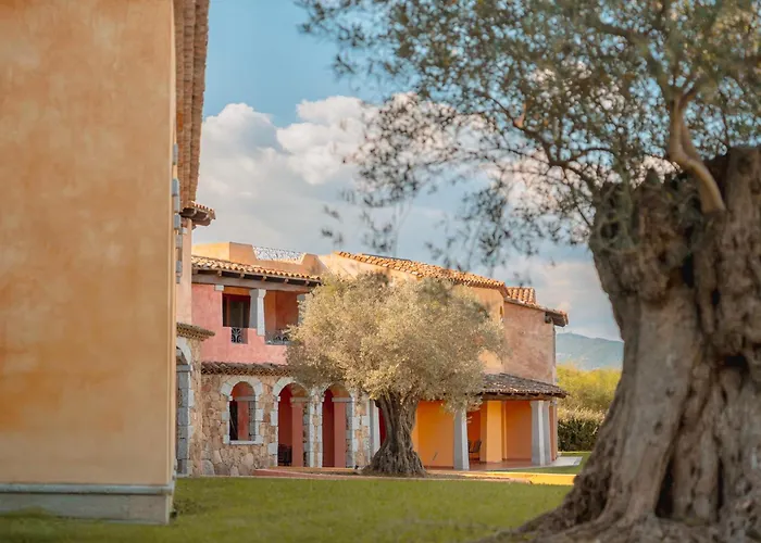 Residence With Private Beach In Marinella