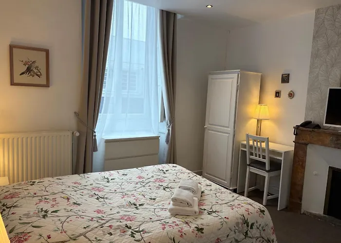Hotel Saint Yves