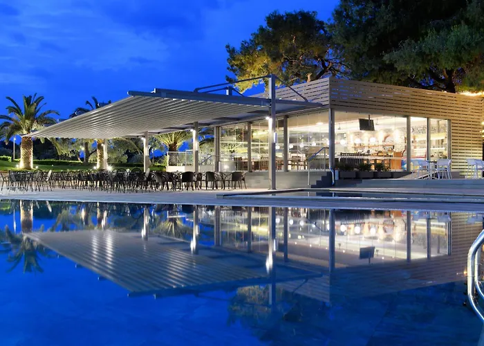 Blue Dolphin Hotel