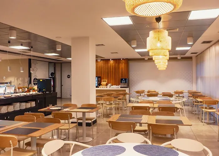 Apartamentos Vértice Sevilla Aljarafe Bormujos