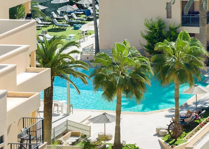 Atlantis Beach Hotel