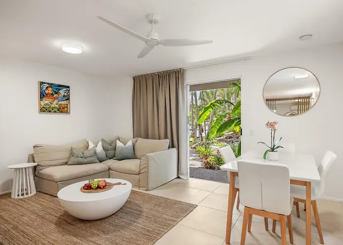 Noosa Outrigger Beach Resort