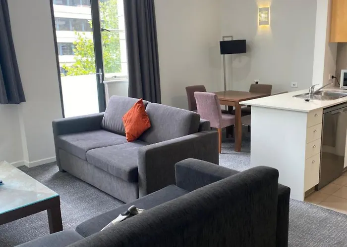 Cbd Central Apartment Official
