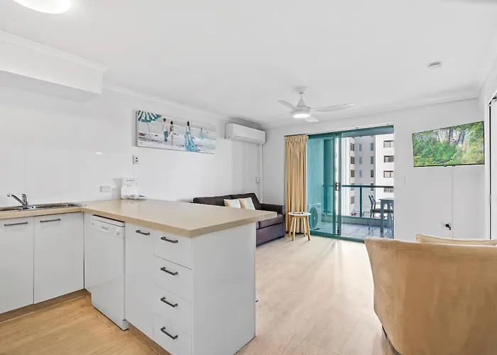 Emerald Sands Holiday Apartments Surfers Paradise