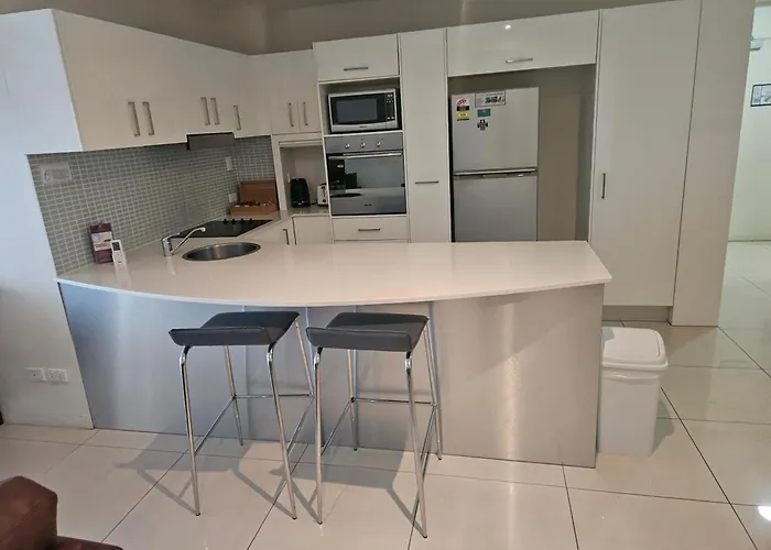Gladstone City Central Apartment Hotel Official