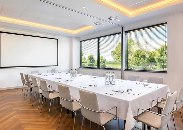 Corendon Urban Amsterdam Schiphol Airport Hotel
