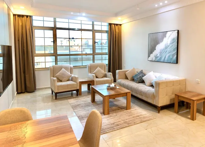 Four Seasons Suites