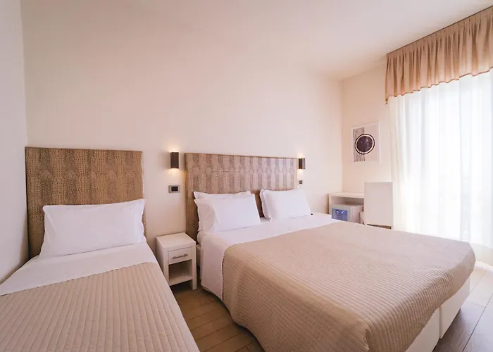 Hotel Soraya - Spiaggia Sawasdee With Beach & Parking