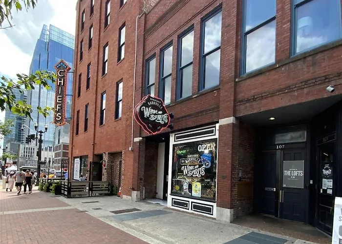 Lofts At 107