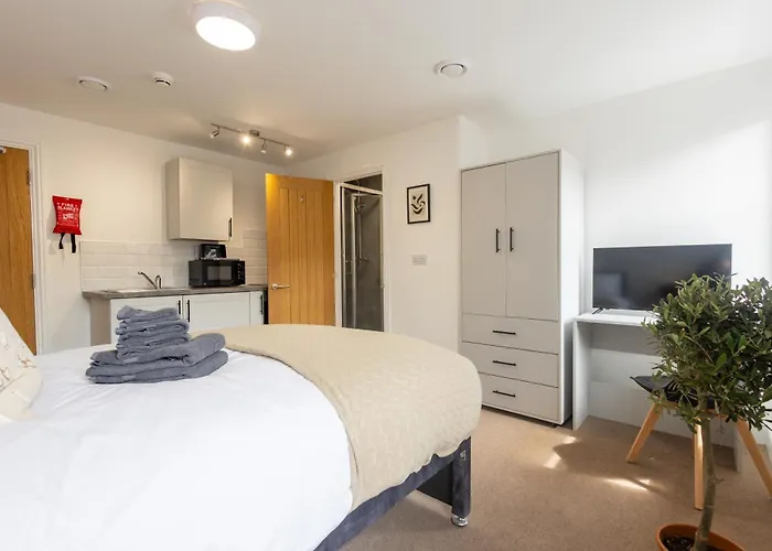St James Court Aparthotel