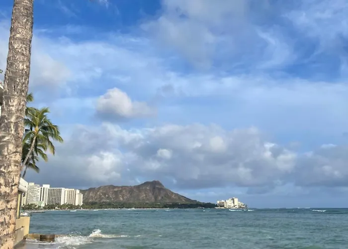 Waikiki Lanais