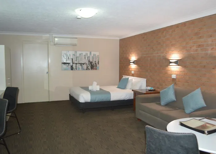 James Street Motor Inn