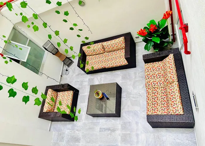 Hotel Laureles Plaza