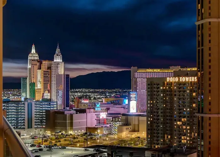 The Fantasy Suite Mgm Signature Pool View