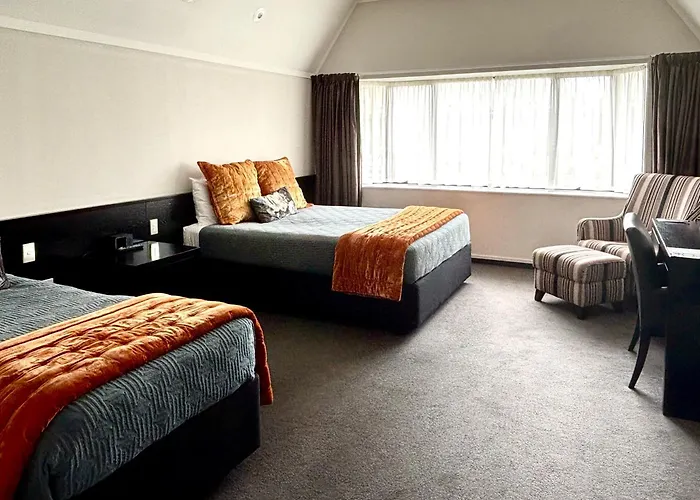 Ascot Park Hotel