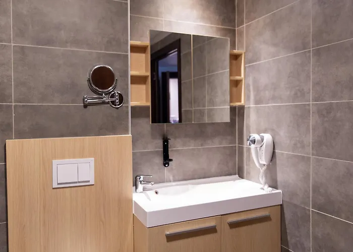 Zenitude Swiss Apparthotels Ferney-Voltaire