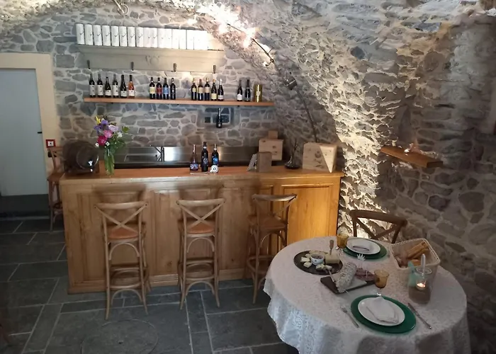 Palazzo Del Vicere Aparthotel Lezzeno