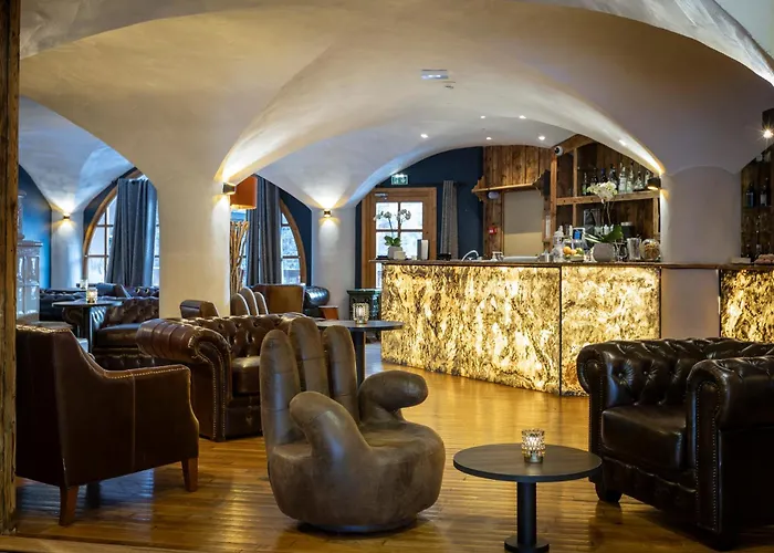 Hotel Les Suites Du Montana By Les Etincelles