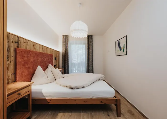 Residence Obermoarhof - Family Apartments With Pool & Playground Vandoies