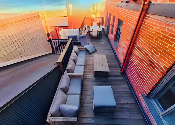 Liv Mtl Soho