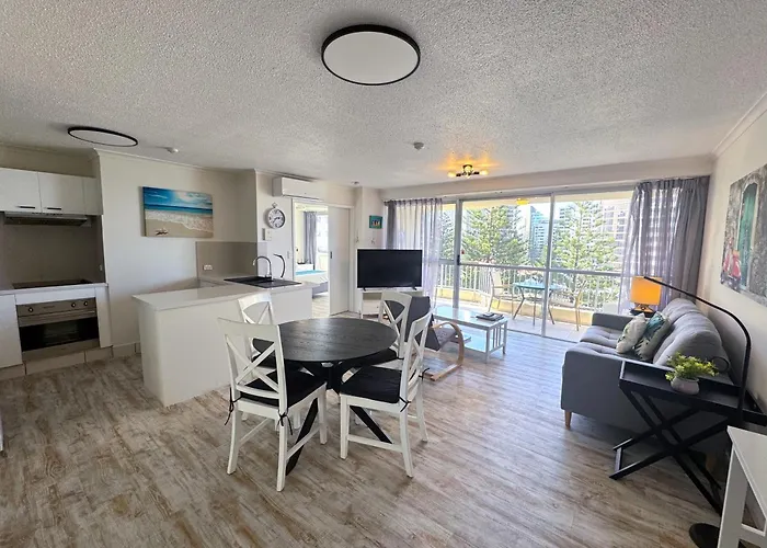 Surfers Beachside Holiday Apartments