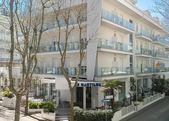 Nautilus Hotel Family