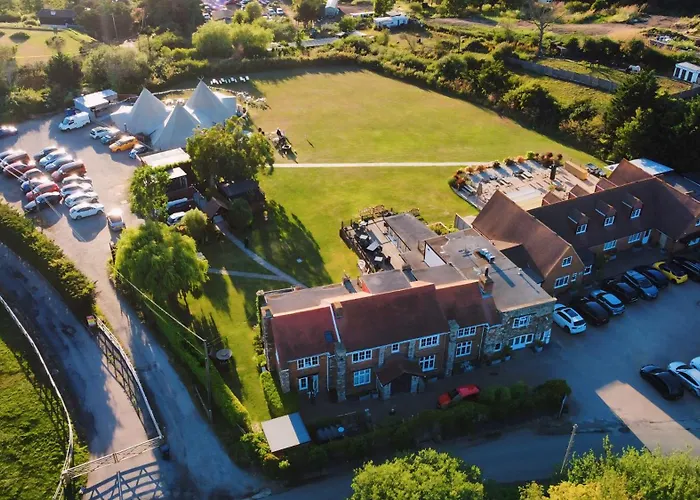 The Crescent Turner Hotel