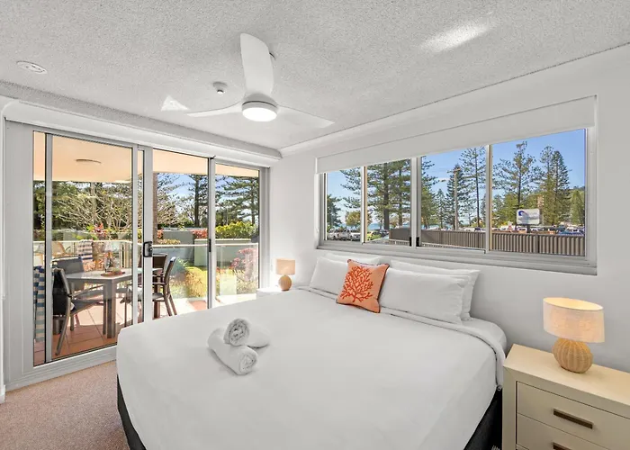 Pacific Regis Beachfront Holiday Apartments