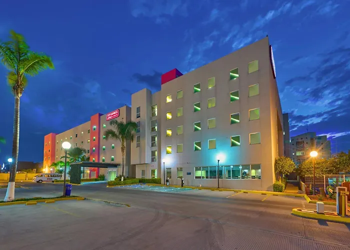 City Express Suites By Marriott Querétaro