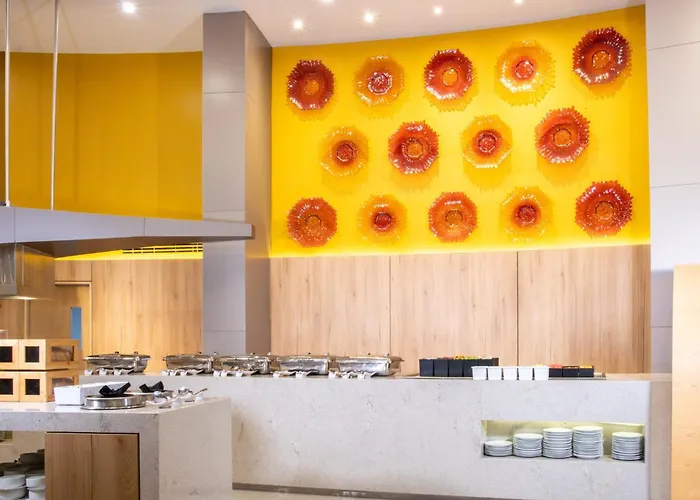 Holiday Inn Monterrey-Parque Fundidora, an IHG Hotel