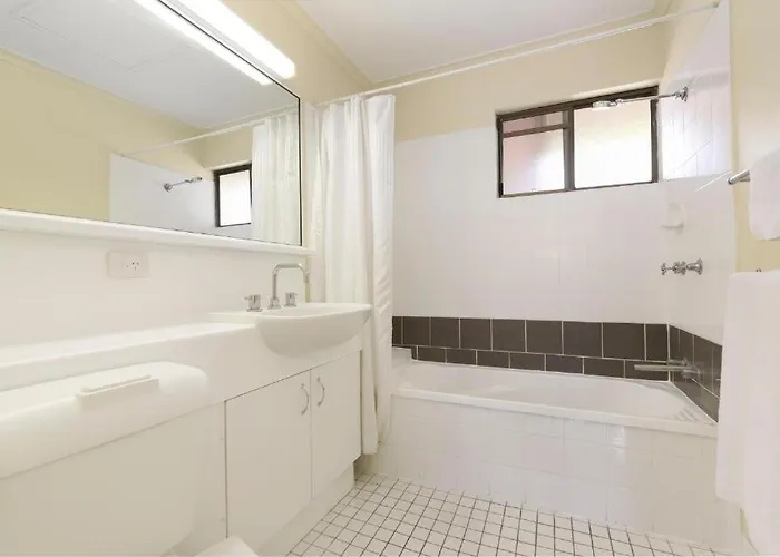 Mt Ommaney Hotel Apartments