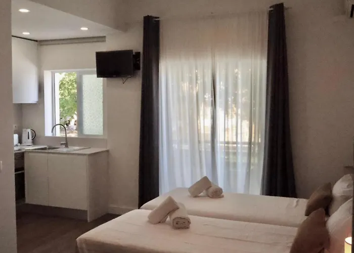 Hospedaria Buganvilia Alvor