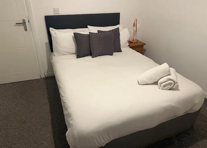 Premier Serviced Apartmetns Oldham Road