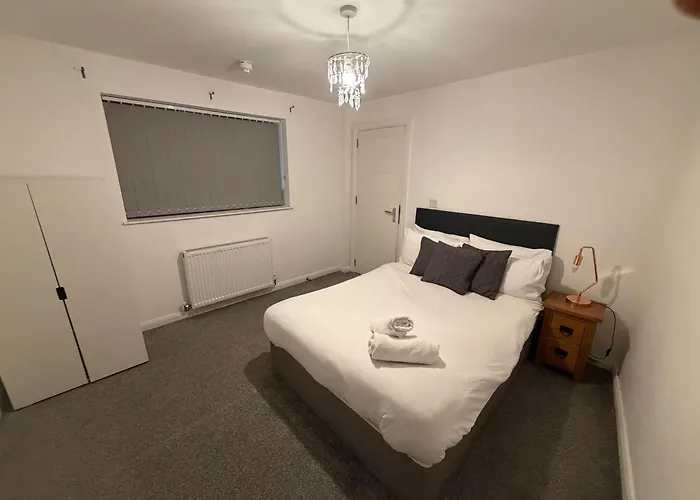Premier Serviced Apartmetns Oldham Road