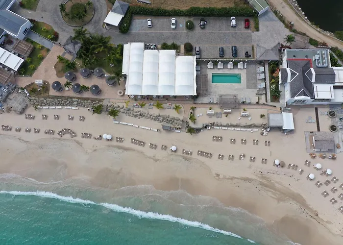 Le Domaine Anse Marcel Beach Resort